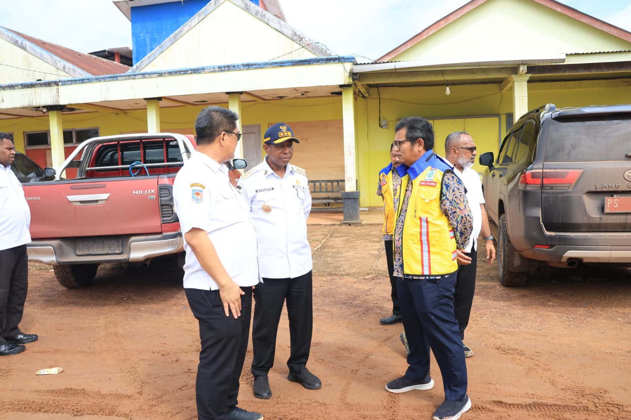 Akibat Pasang Surut, Ruas Merauke–Ndalir Rusak Akibat Ombak