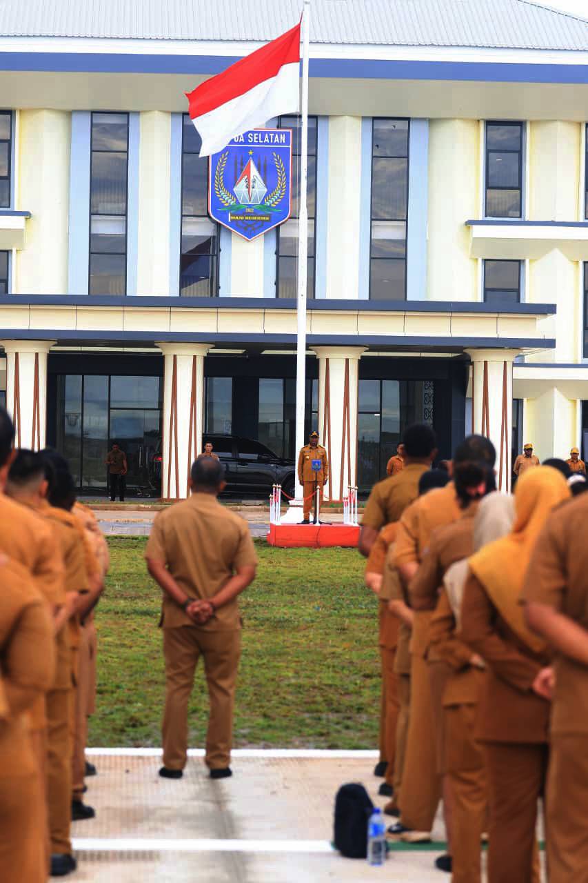 Apel Gabungan, Gubernur Tegaskan Disiplin ASN dan LPJ Keuangan 2025