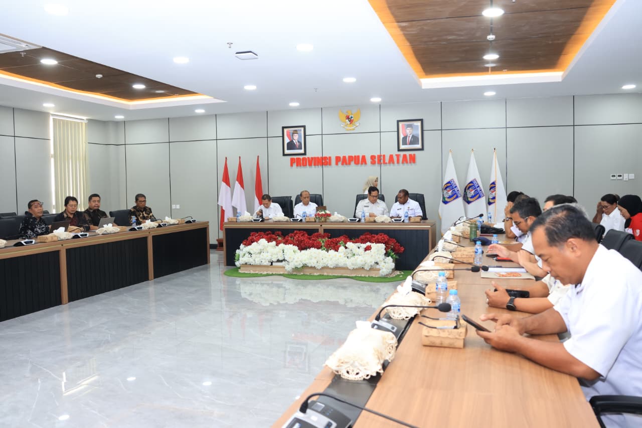 Kementrans- Pemprov Bahas Penyelesaian Tanah di Muting dan Eligobel