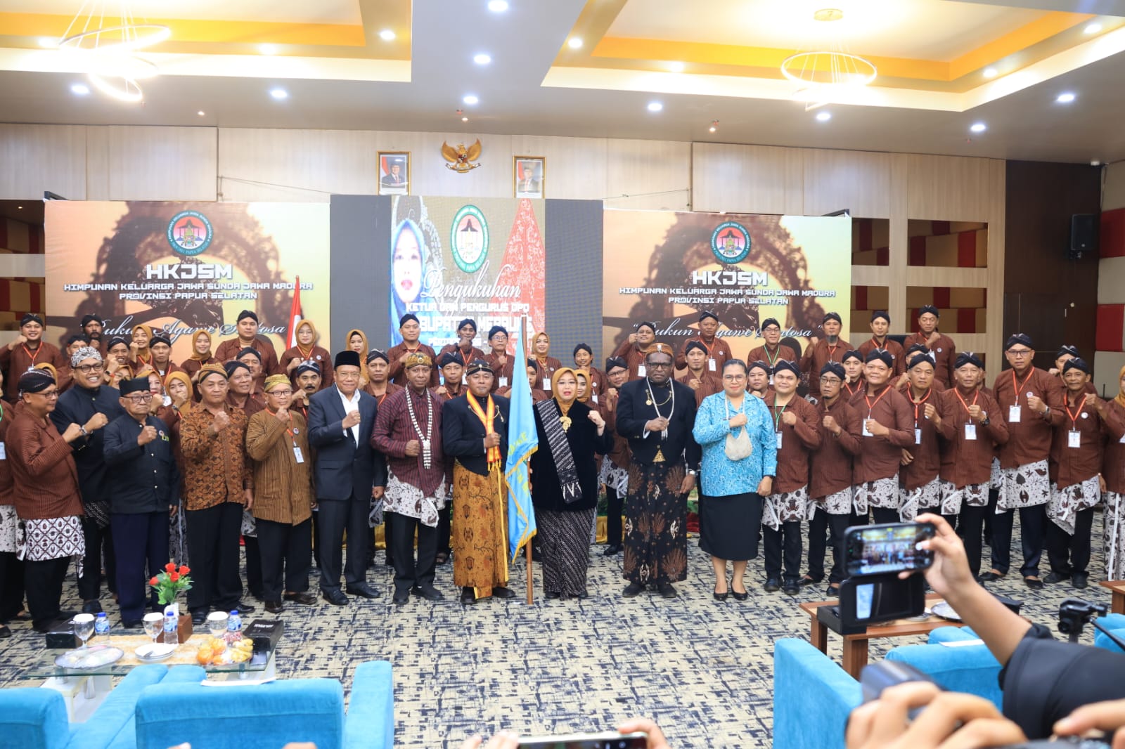 Gubernur Apolo: HKJSM Harus Rangkul Semua Etnis Bangun Papua Selatan - Gambar 5