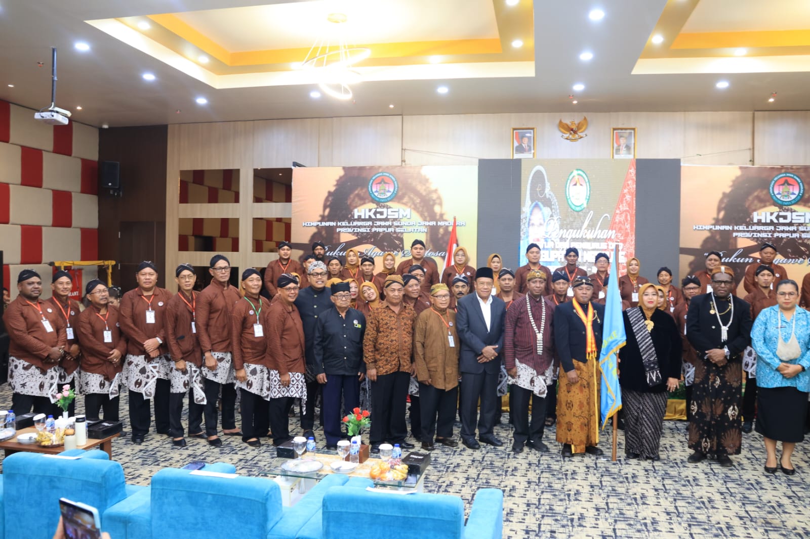 Gubernur Apolo: HKJSM Harus Rangkul Semua Etnis Bangun Papua Selatan - Gambar 6