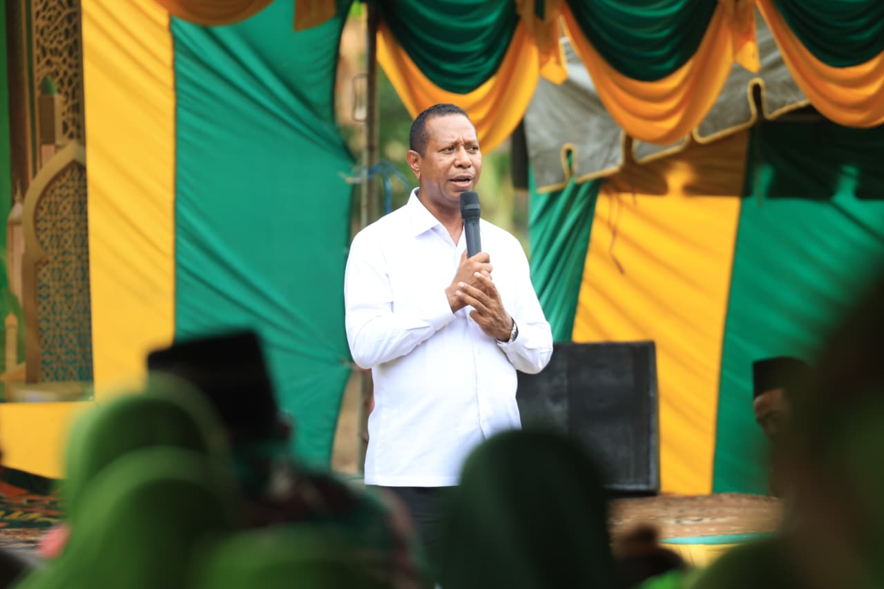 Di Pengajian NU Kurik, Gubernur Apolo Ingatkan Arti Waktu dan Kehidupan - Gambar 2