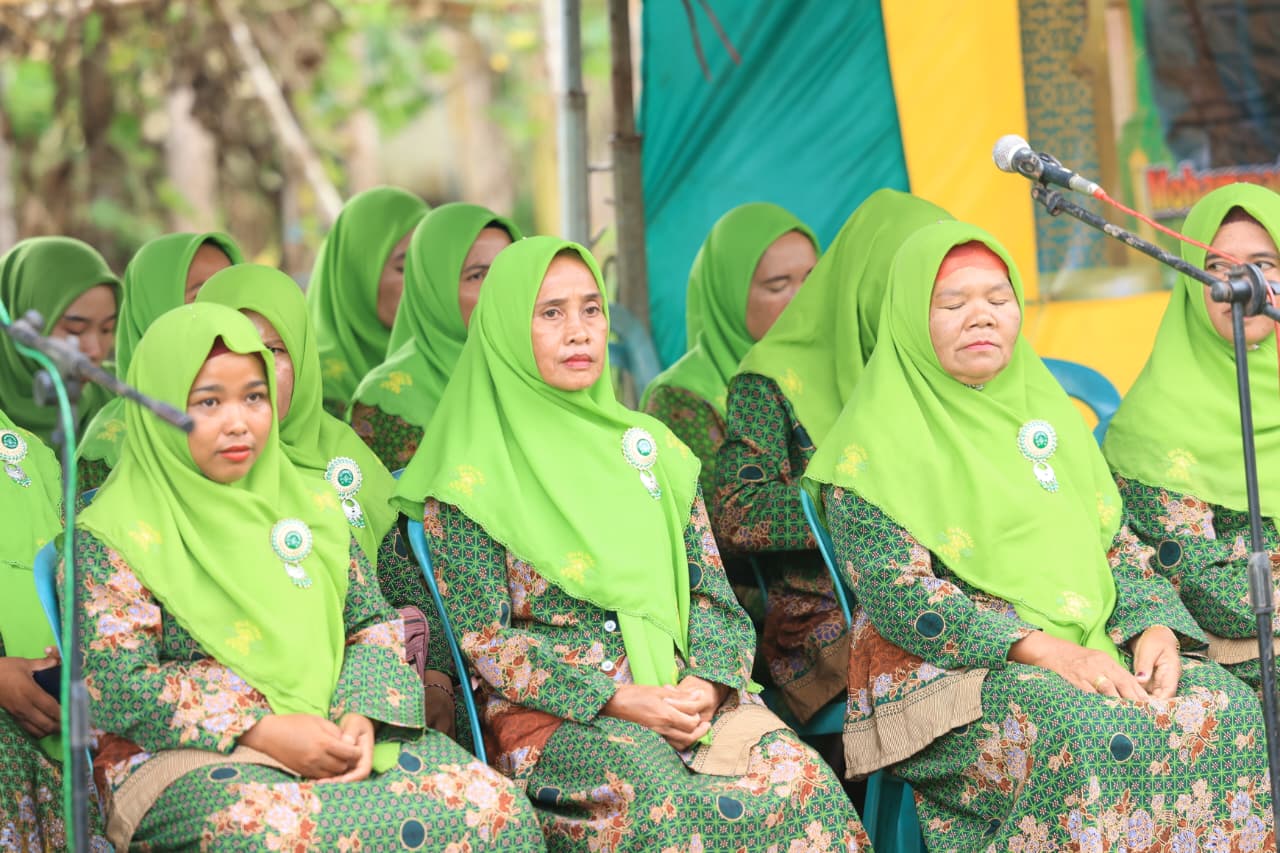 Di Pengajian NU Kurik, Gubernur Apolo Ingatkan Arti Waktu dan Kehidupan - Gambar 4
