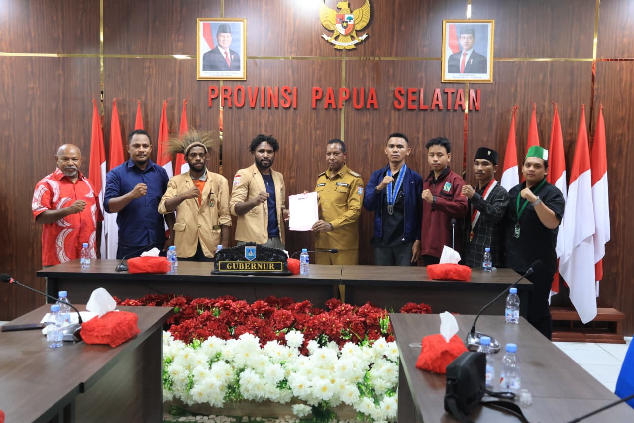 Gubernur Apolo Minta TNI/Polri Tindak Tegas Pelaku Kriminal di Papua Selatan - Gambar 3