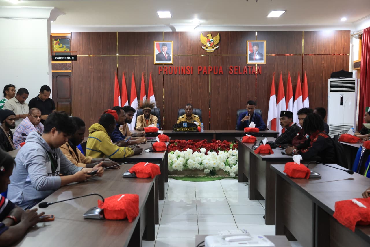 Gubernur Apolo Minta TNI/Polri Tindak Tegas Pelaku Kriminal di Papua Selatan - Gambar 4