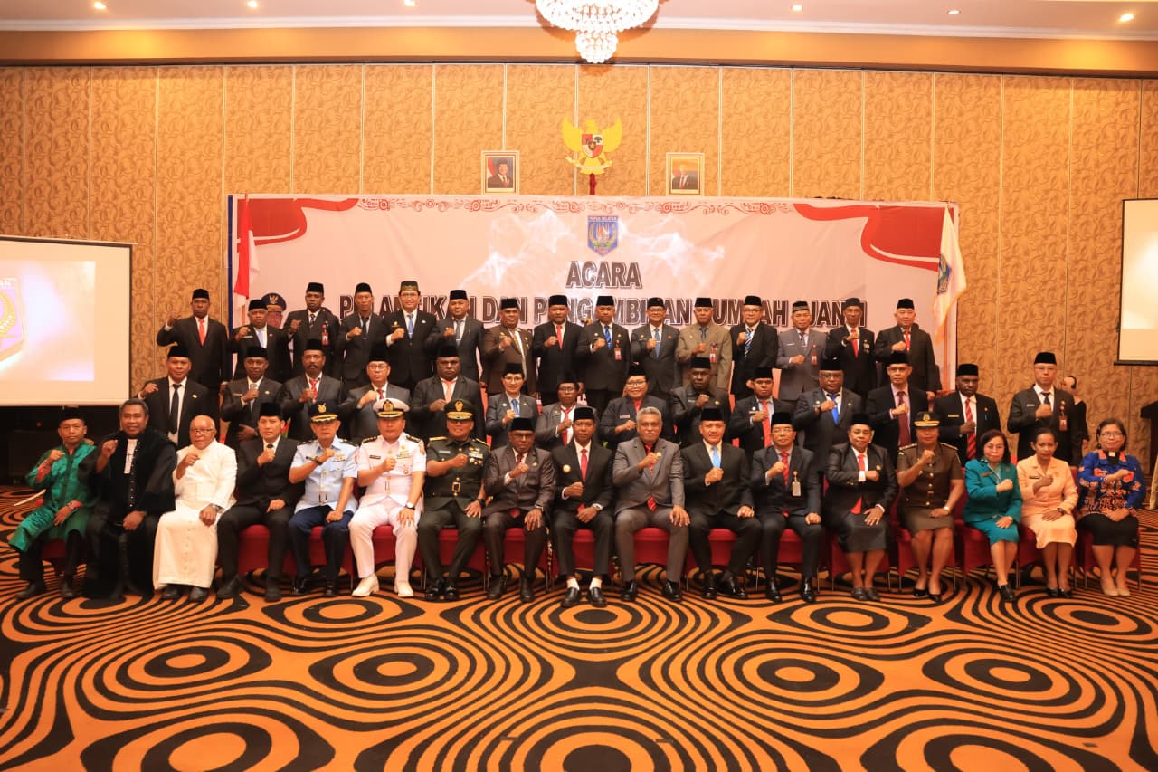 Gubernur Papua Selatan Lantik dan Kukuhkan 28 Pejabat Pimpinan Tinggi Pratama - Gambar 2
