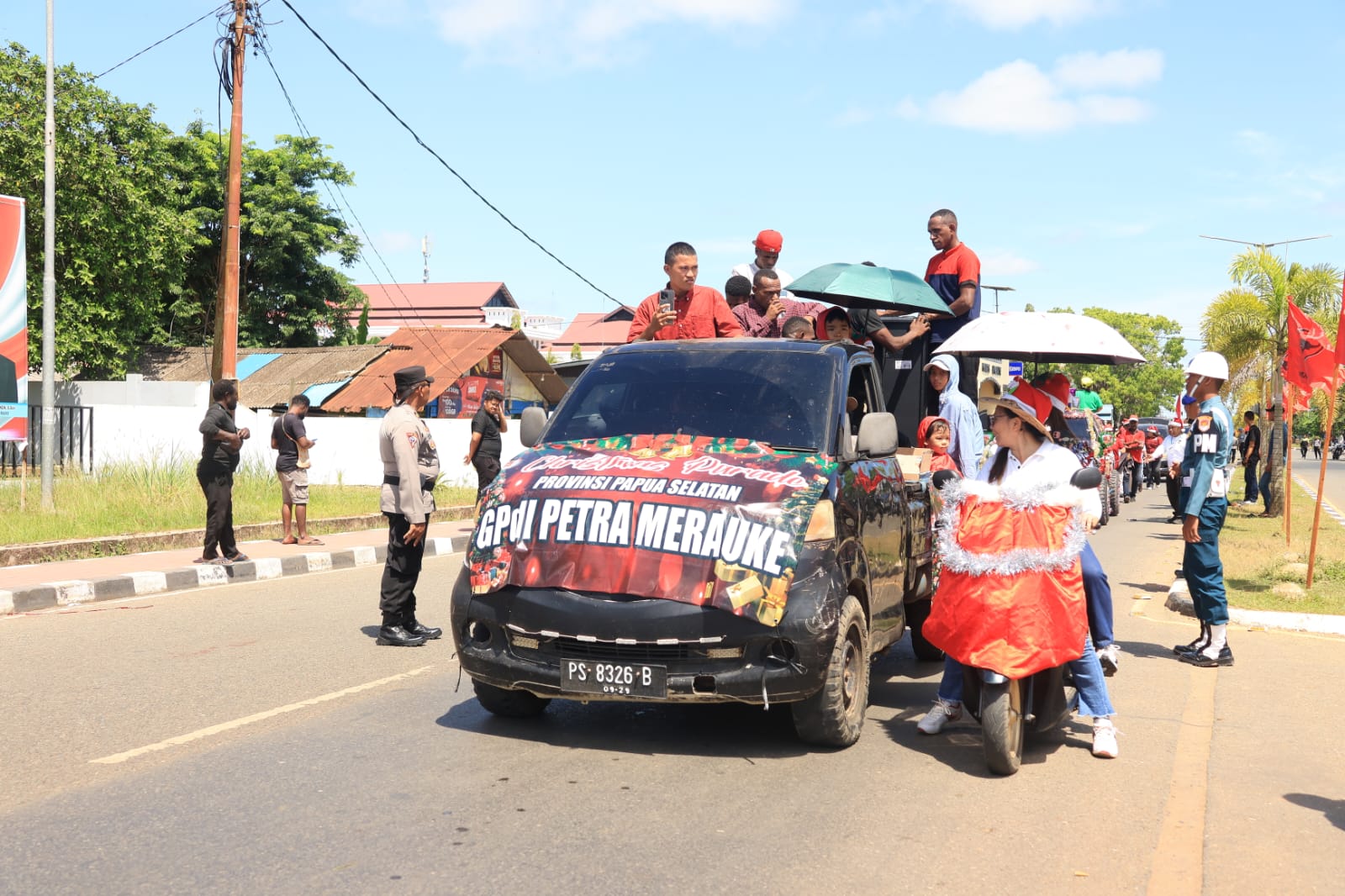 Gema Natal 2025 di Merauke: Menkopolhukam Puji Harmoni dan Solidaritas Masyarakat Papua Selatan - Gambar 5
